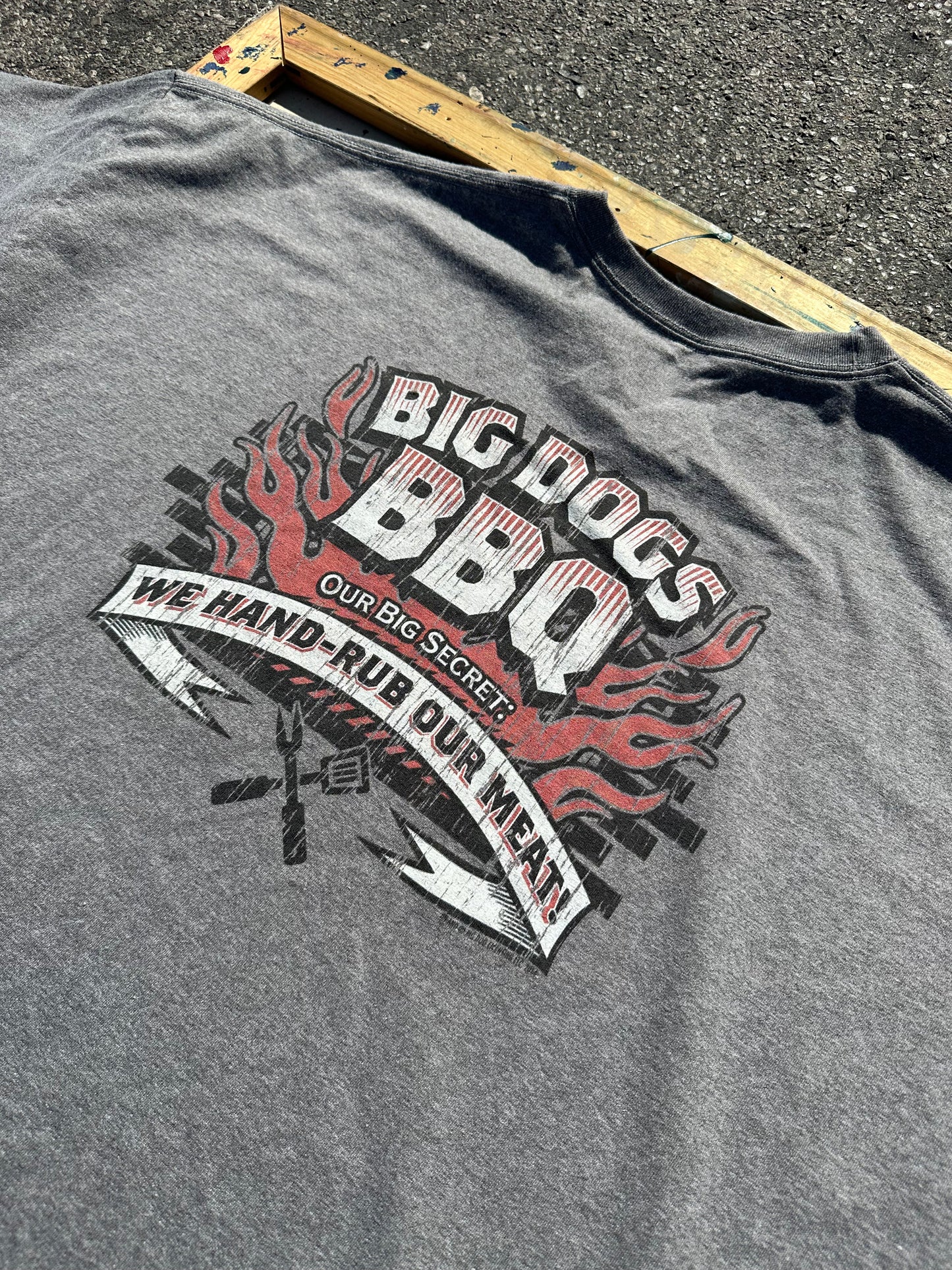 2014 Big Dogs BBQ T-Shirt